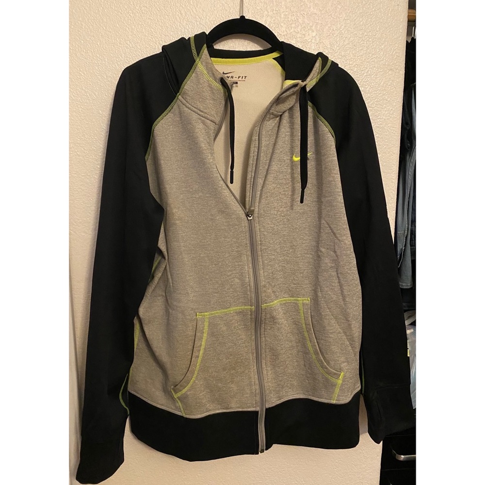 Nike Therma-Fit XL hooded jacket